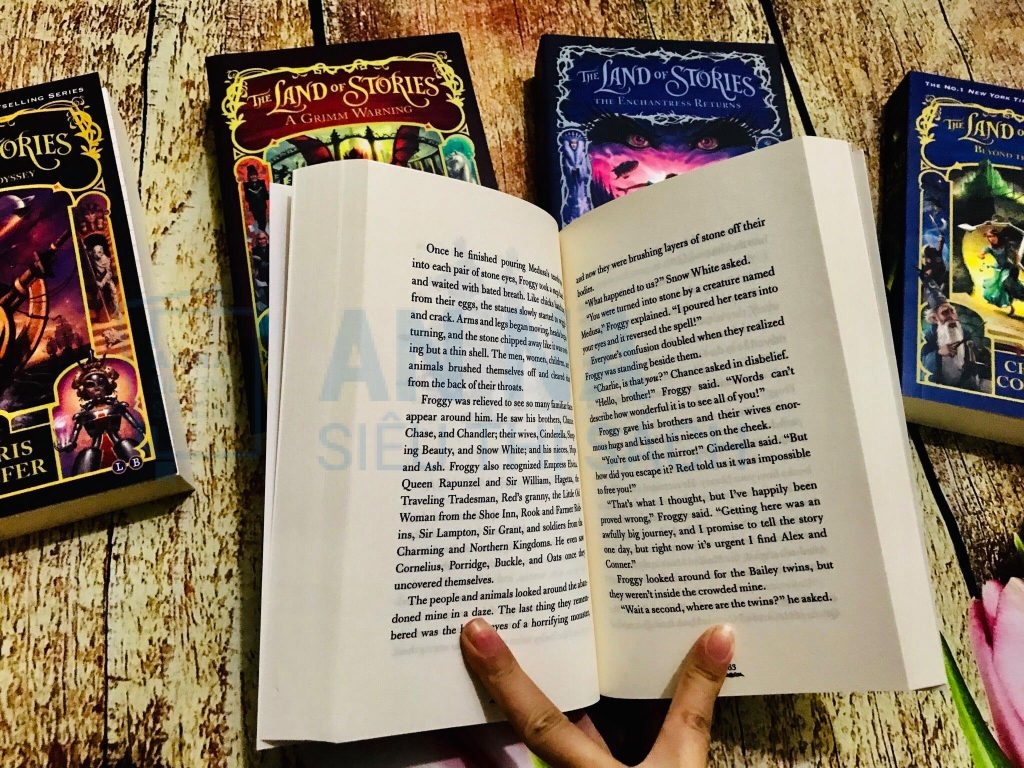 The land of stories the complete boxset 6 quyển kèm file audio
