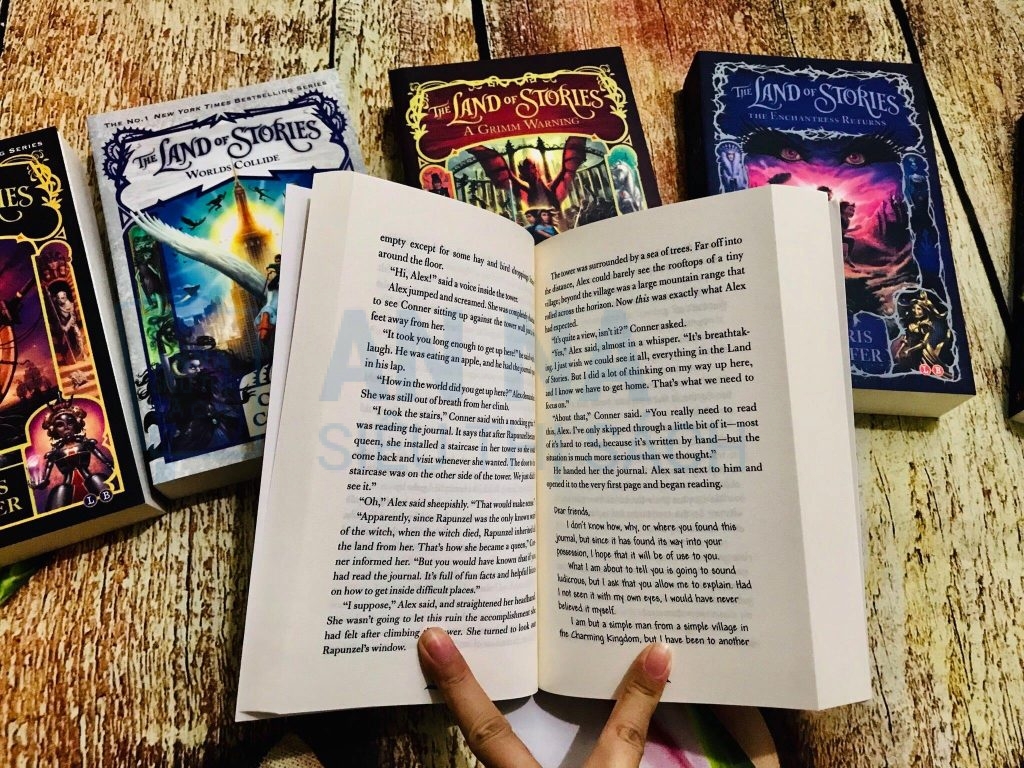 The land of stories the complete boxset 6 quyển kèm file audio